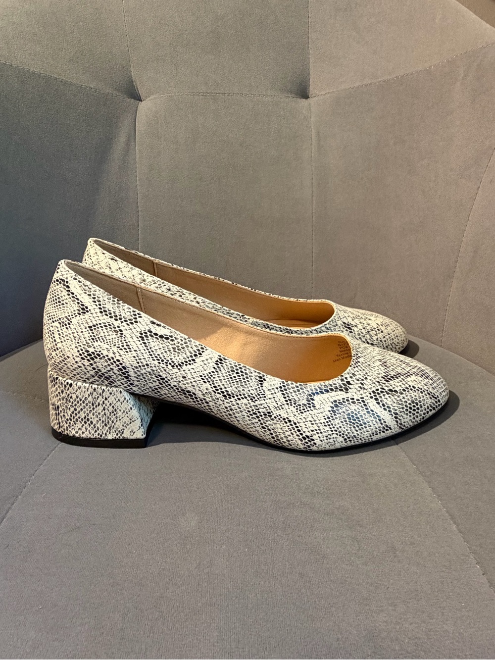 Journee Collection White and Black Snake Print Low Block Heel Pumps
